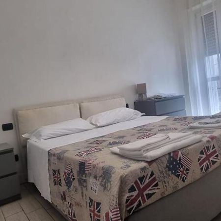 Casa Adriana Lägenhet Piacenza Exteriör bild